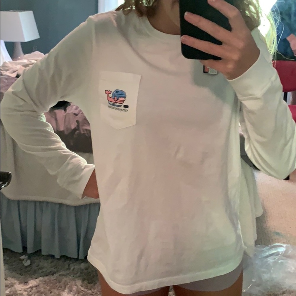 Long sleeve vineyard vines shirt